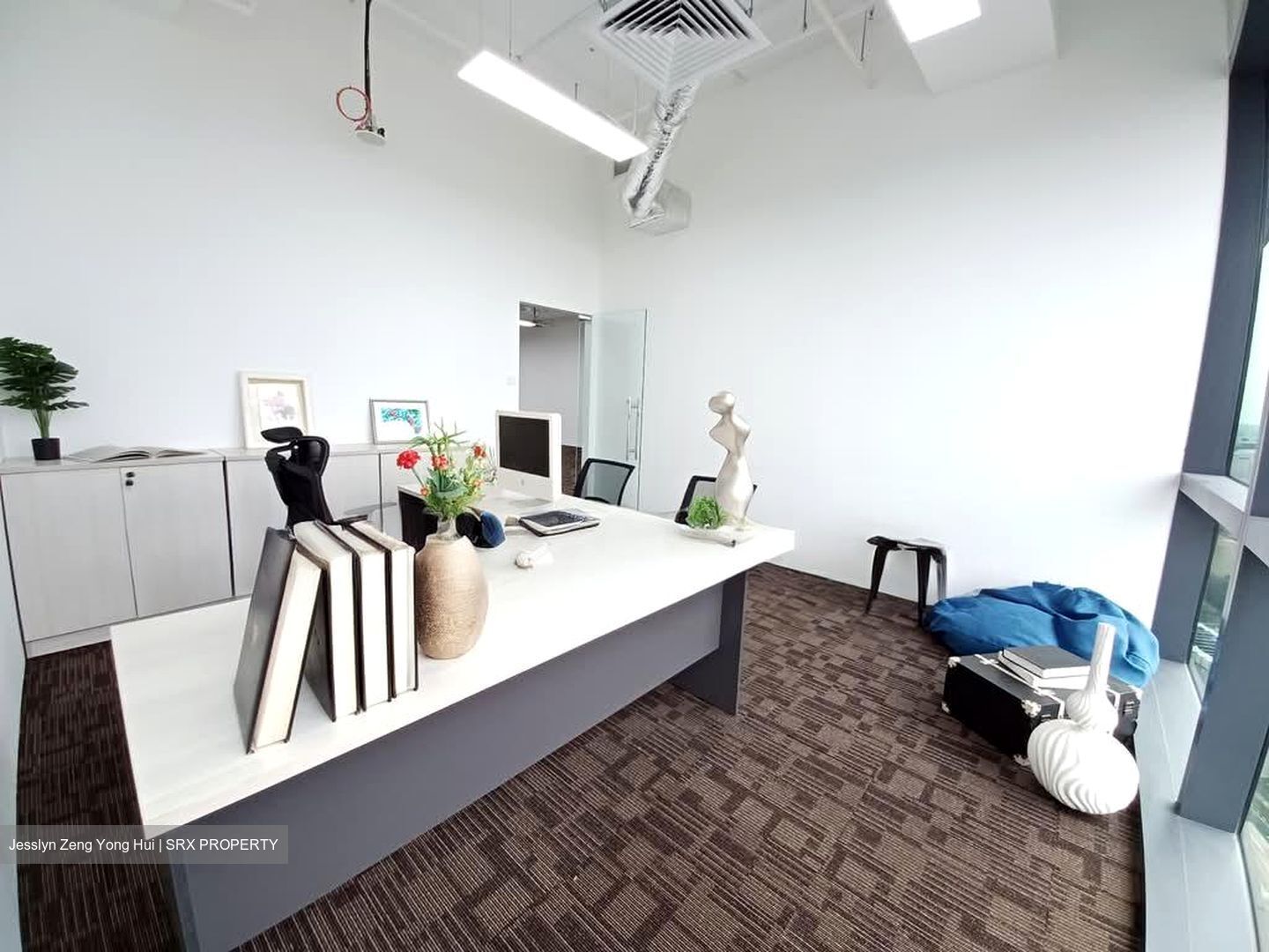 Woods Square (D25), Office #554086821